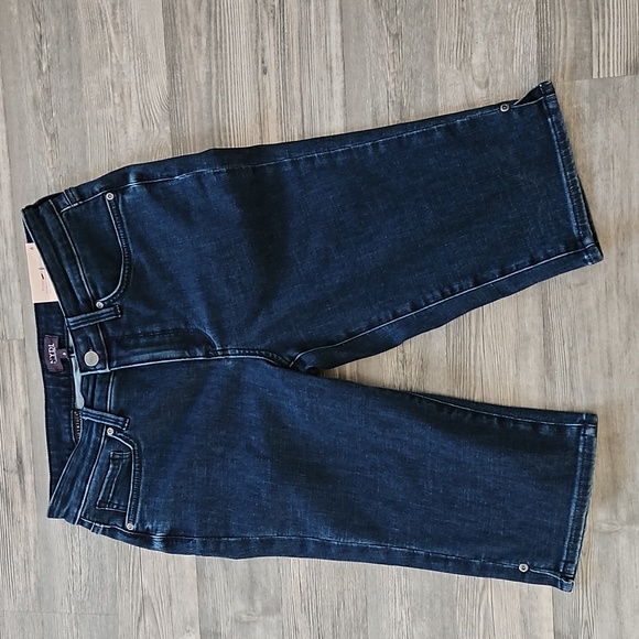 46.  NYDJ women jeans bermuda size 6 - Picture 1 of 5